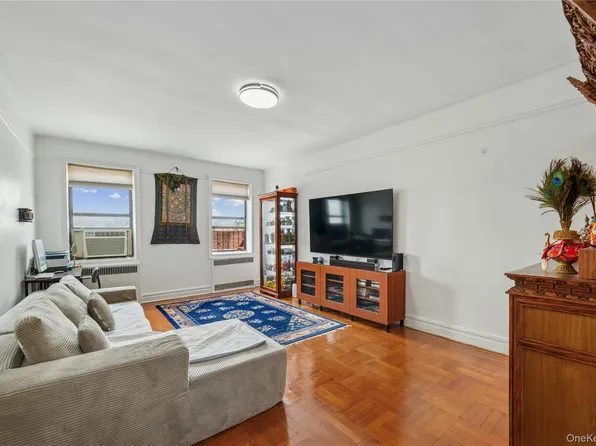 35-20 73rd Street #6R, Jackson Heights, NY 11372