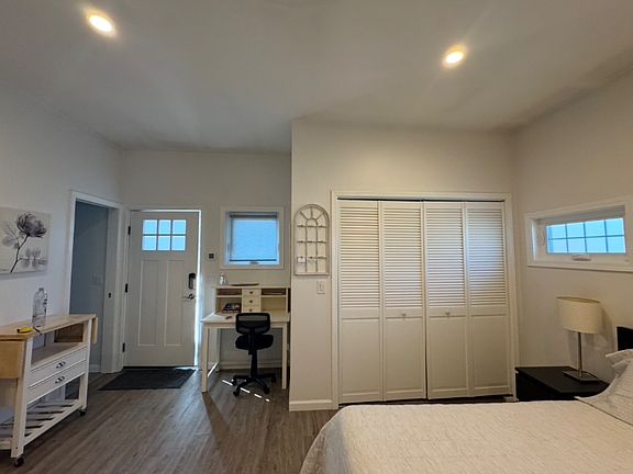 5th image of 8489 Larch Ave Unit B