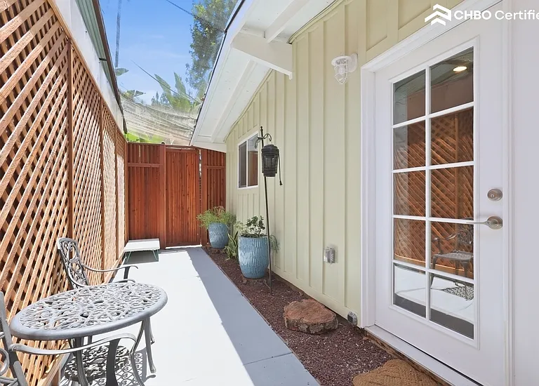 953 S Pepper St — Photo 12