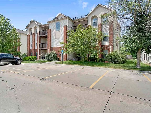 2nd image of 835 Blue Sky Dr APT 201