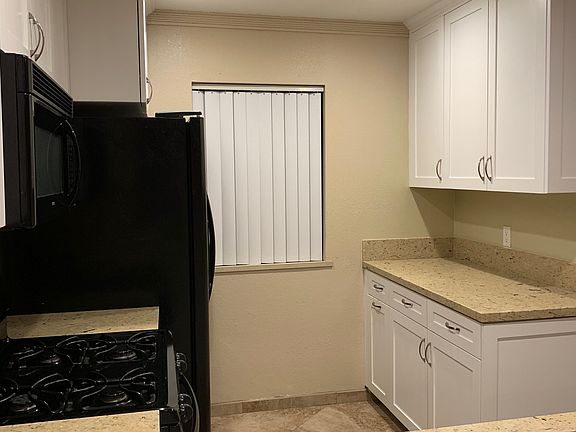 4th image of 700 E Lake Dr Unit 65