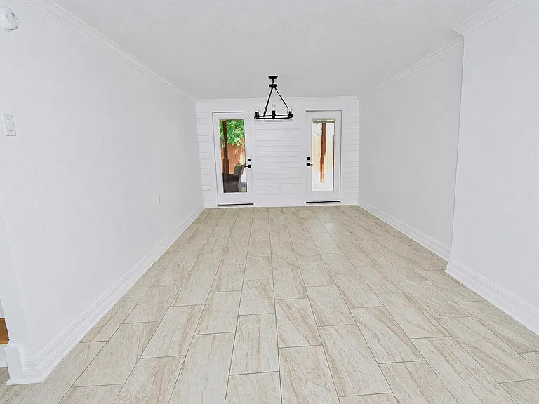 6027 Bluebell Cir — Photo 9