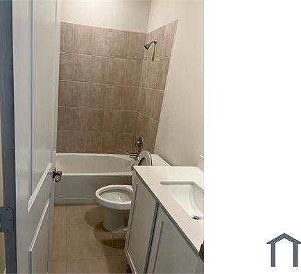 4th image of 10509 Fountain Gate St