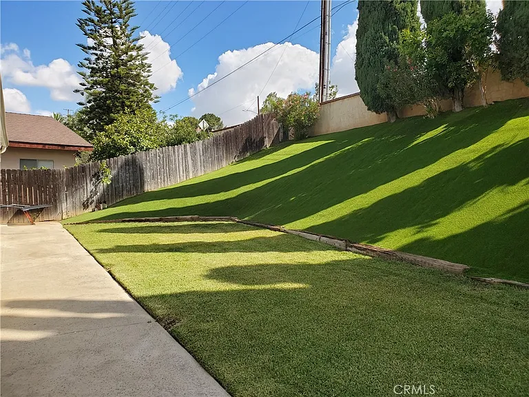 1904 Edenview Ln — Photo 4