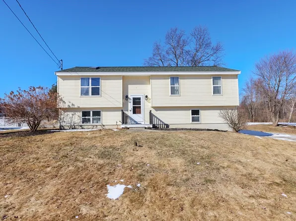 5 Brandywine Dr, East Kingston, NH 03827
