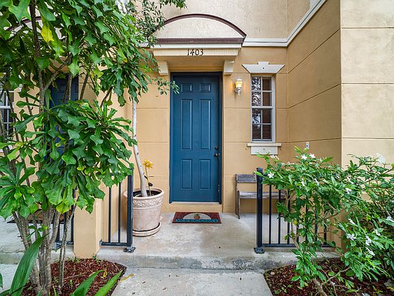 3rd image of 1403 W Wickham Cir