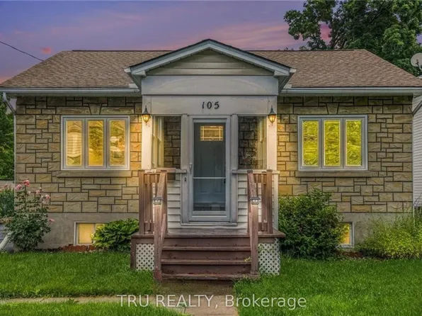 105 Mailes Ave, Ottawa, ON K1Z 6V5