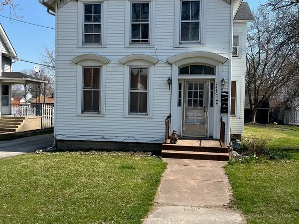 1449 Main St, Crete, IL 60417