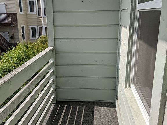 5th image of 1367-1373 Hayes St #1371H