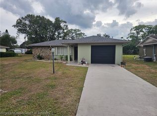 220 Sparrow Ave, Sebring, FL 33870