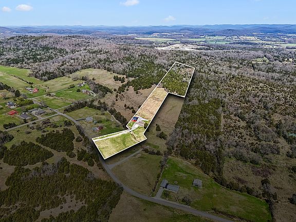 2nd image of 2035 Lassiter Rd