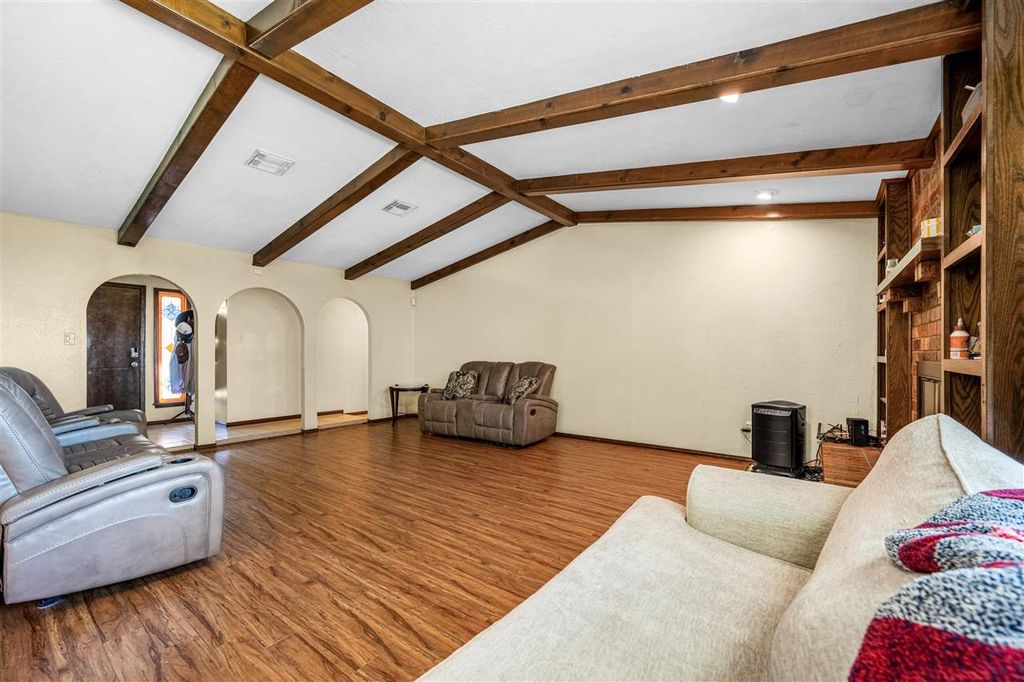 7814 NW Morrocco Dr, Lawton, OK - View 5
