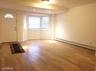 8557 116th St, Richmond Hill, NY 11418