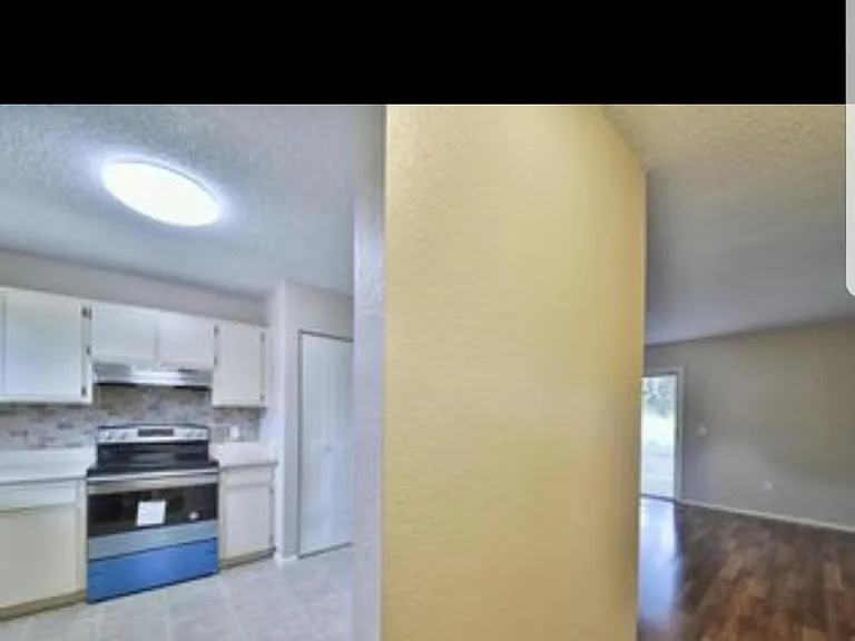 Kitchen / Nook