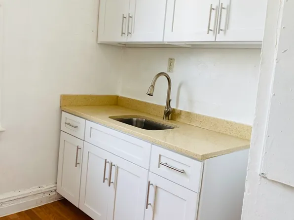 16 Richmond Pl #B, Yonkers, NY 10701