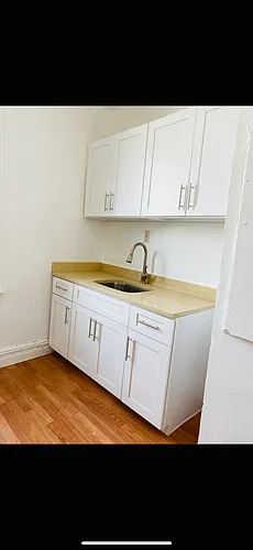 16 Richmond Pl #B Photo 1
