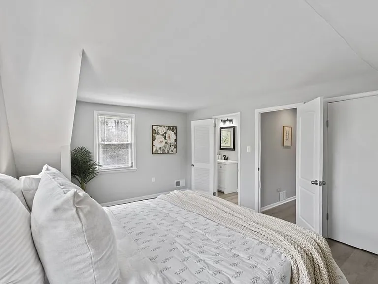 243 Highmeadow Rd — Photo 25