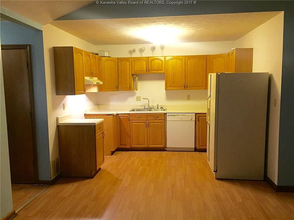 2nd image of 1886 Roxalana Rd