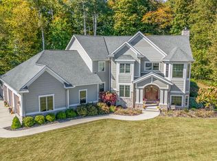 326 Mosie Ct, Manitowoc, WI 54220