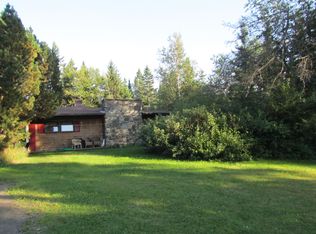 7 Mangels Dr, Colebrook, NH 03576