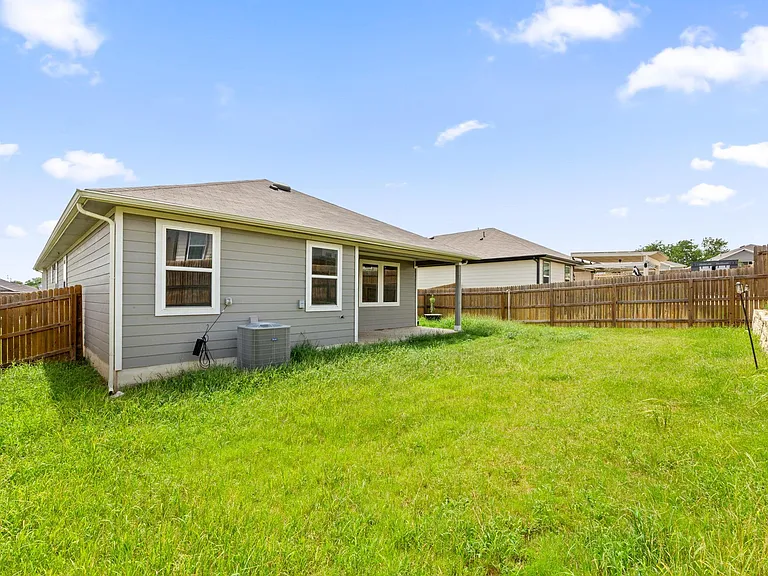 202 Eagle Mountain Trl — Photo 6