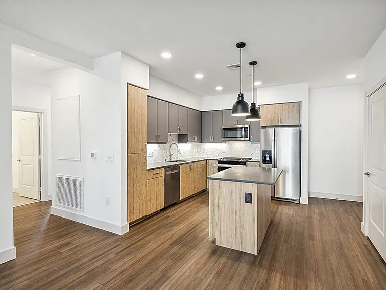 The Braydon Apartments — Photo 9