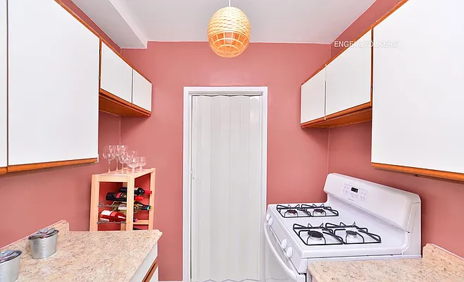 Sold by Engel & Völkers New York Real Estate | media 18