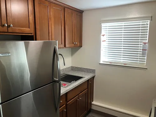 1330 Creekside Dr Photo 1