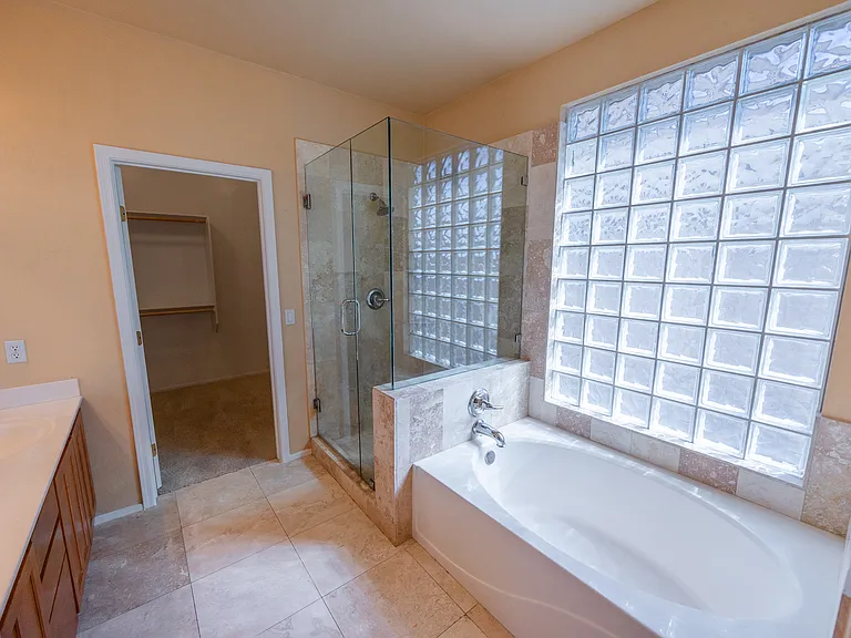18462 W Western Star Blvd — Photo 15
