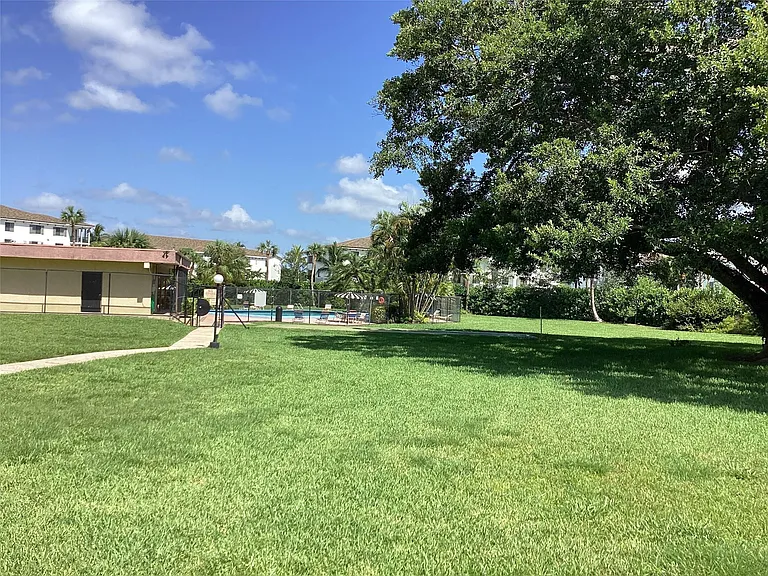 9273 SW 8th St #206 — Photo 21