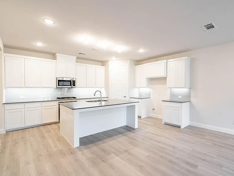 1949 McClane Dr — Photo 19