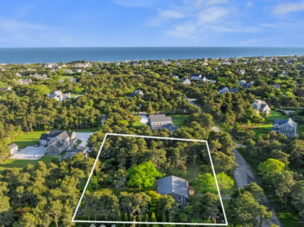 54 Lovers Ln, Nantucket, MA 02554
