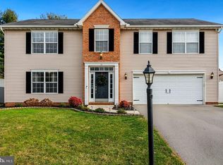 11 Mountain Ash Dr, Hanover, PA 17331