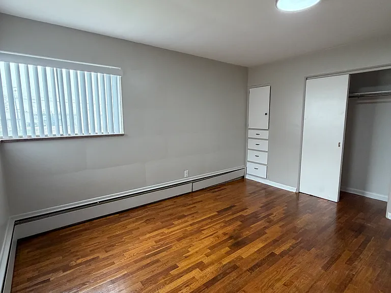 740 Edgemont Blvd #8 — Photo 5