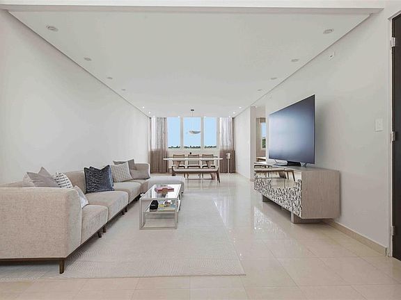 4th image of Murano Luxury Apartments 1 PALMA REAL AVE #4A6