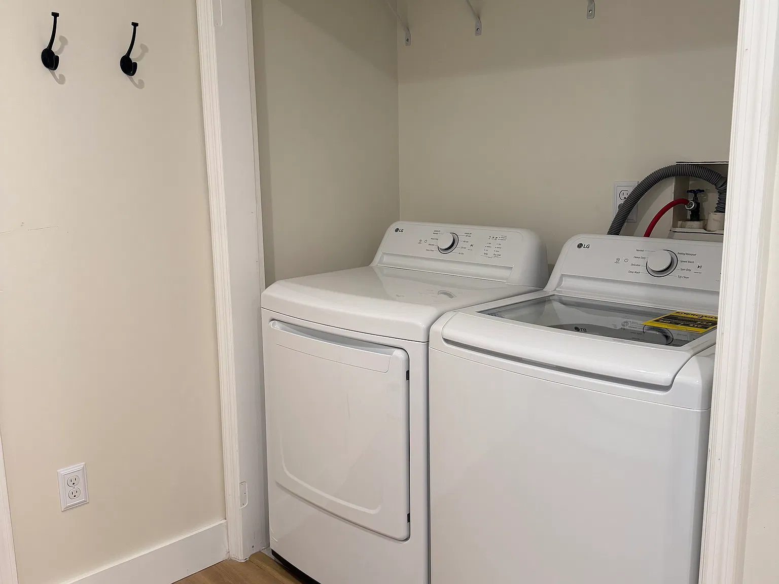 2 bed, 900 sqft, $1,750 — Photo 4