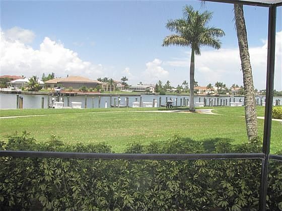 1st image of 579 Seaview Ct APT 1