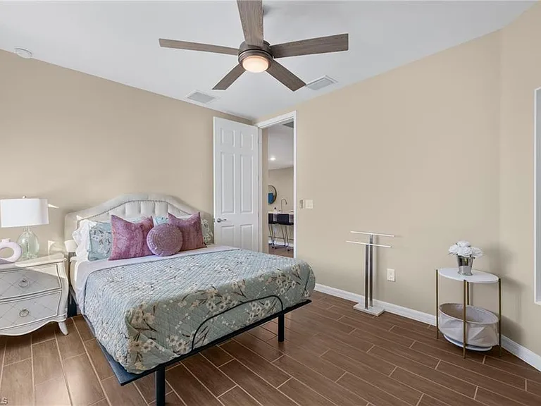 14644 Edgewater Cir — Photo 18