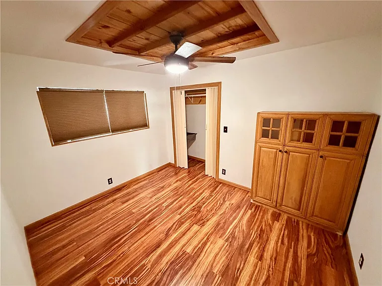 156 W Escalones #C — Photo 6