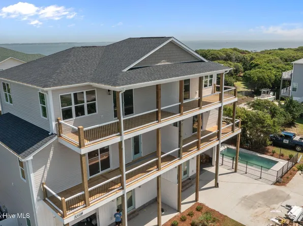 1002 Emerald Drive E, Emerald Isle, NC 28594