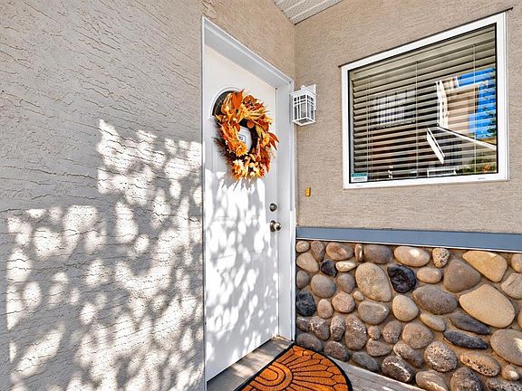 2nd image of 622 S 56th Ave SW #102