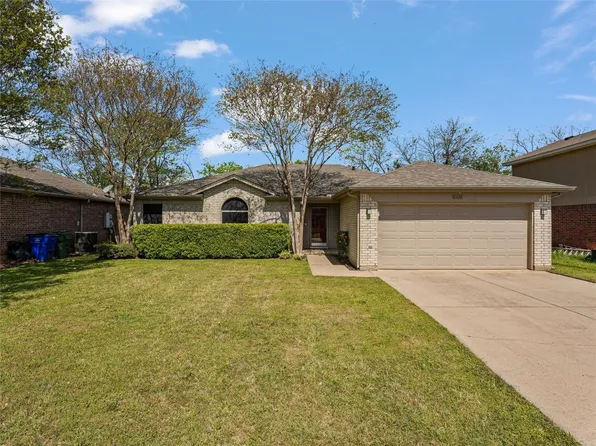 1608 Merritt Dr, Mansfield, TX 76063