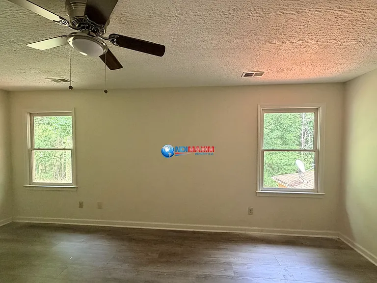 4520 Riverwood Cir — Photo 11