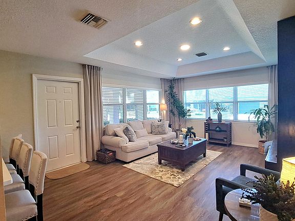 2nd image of 1747 N Dovetail Dr #A