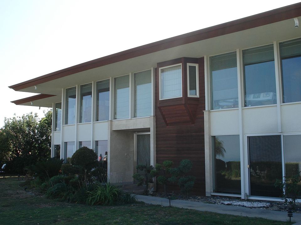 Front View 