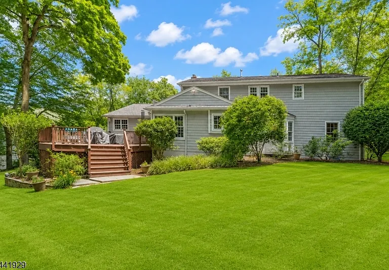 69 Penwood Dr — Photo 8