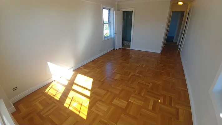 Rented by Metro Garden Realty NYC | media 42