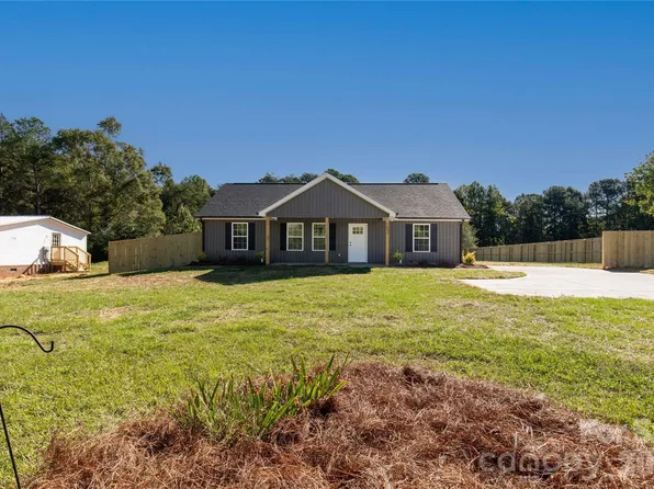 1692 Molly Cir, York, SC 29745