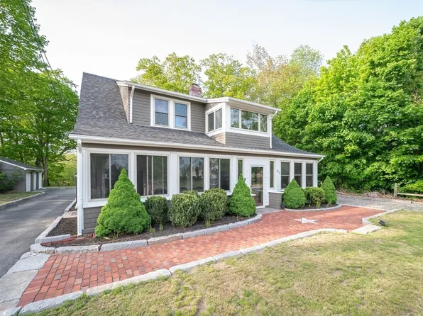 272 County St, Seekonk, MA 02771