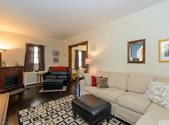 5th image of 314 S 11th St
